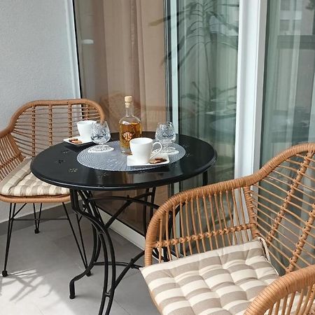 Leona Apartment-Perfect For Four Split Exterior foto
